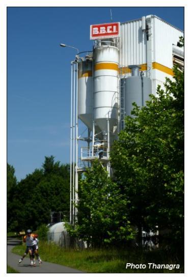 Les silos à ciment.jpeg