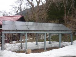 cadre de panneaux solaires a Kamikochi, Nagano-ken