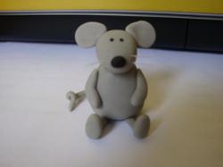 souris en porcelaine froide