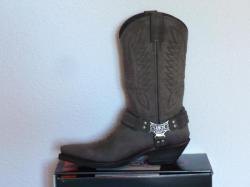 Sancho- 245&euro;- Hom- Nairobi Ceniza BW9931- 40 &agrave; 47