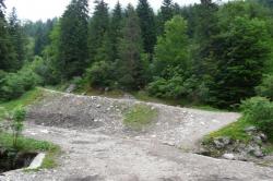 depuis Perquelin,le début de la montée à la source du guiers mort