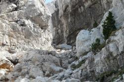 le haut de la cheminée accédant à chamechaude